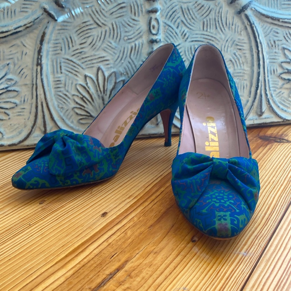 Authentic Vintage 1960s Blue and Green Pumps with Bows on Toes